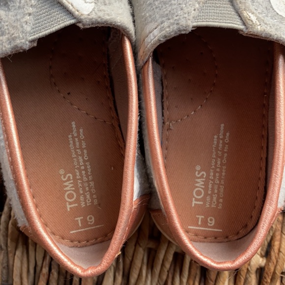 Polka dot Toms - Picture 4 of 6